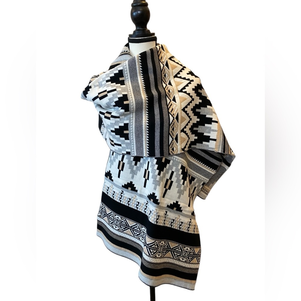 Scarf/wrap 5% cashmere, tan, white, black, gray 18” x 83” NWOT
